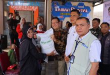 Walikota Serahkan Bantuan Pangan Berupa CPP Alokasi Juli Hingga September Kepada Masyarakat Kota Payakumbuh